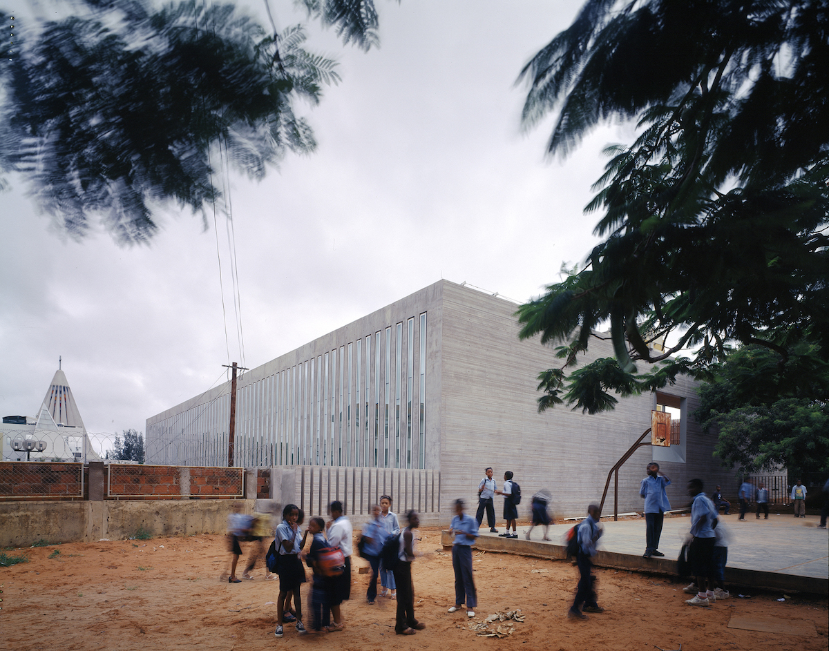 1_netherlands-embassy_kaan-architecten-christian-richters